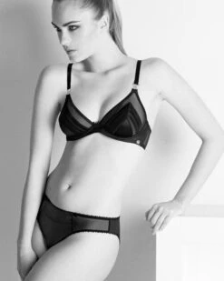 Seidenstring CLANDESTINE Von Millesia -Mode Dessous Geschäft triangel bh m6432 string m6488 cladestine millesia schwarz set 1 1 1 1