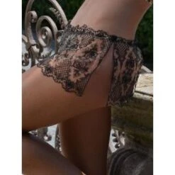 String Mit Röckchen ARABESKE BLACK Aus Tüllspitze Von Ambra